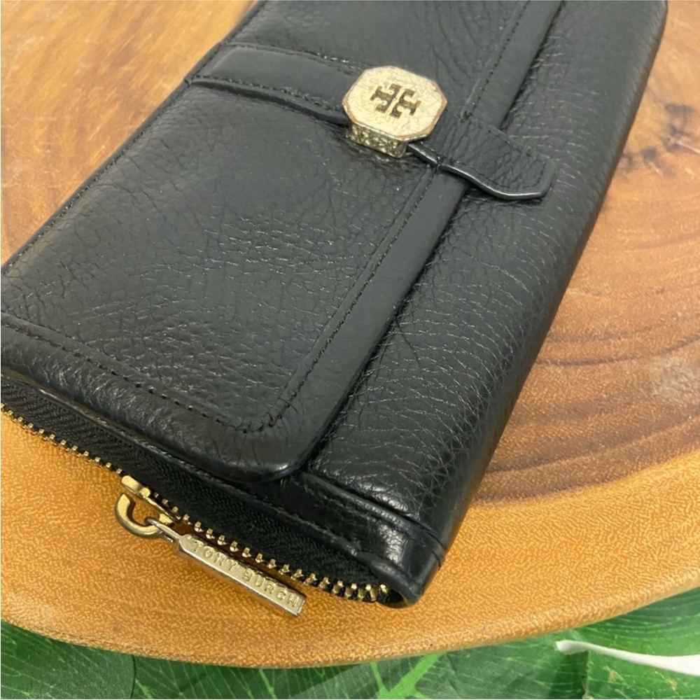 Tory Burch Black Pebbled Leather Continental Wallet with Gold Logo Accent - Picture 8 of 12